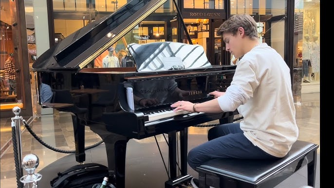 Westfield Doncaster – Yamaha Baby Grand
